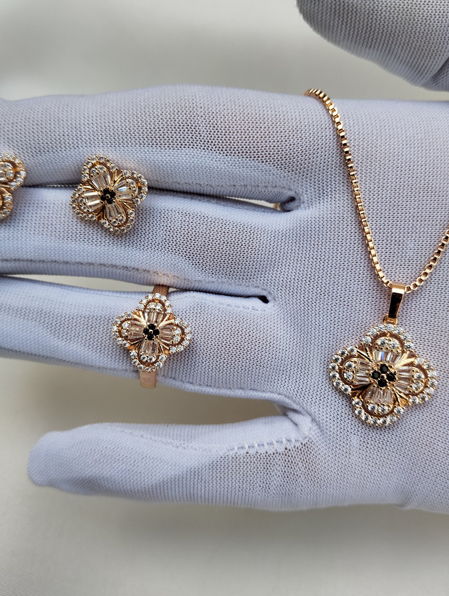 Black Gold Clover Set with Pendant, Earrings & Ring