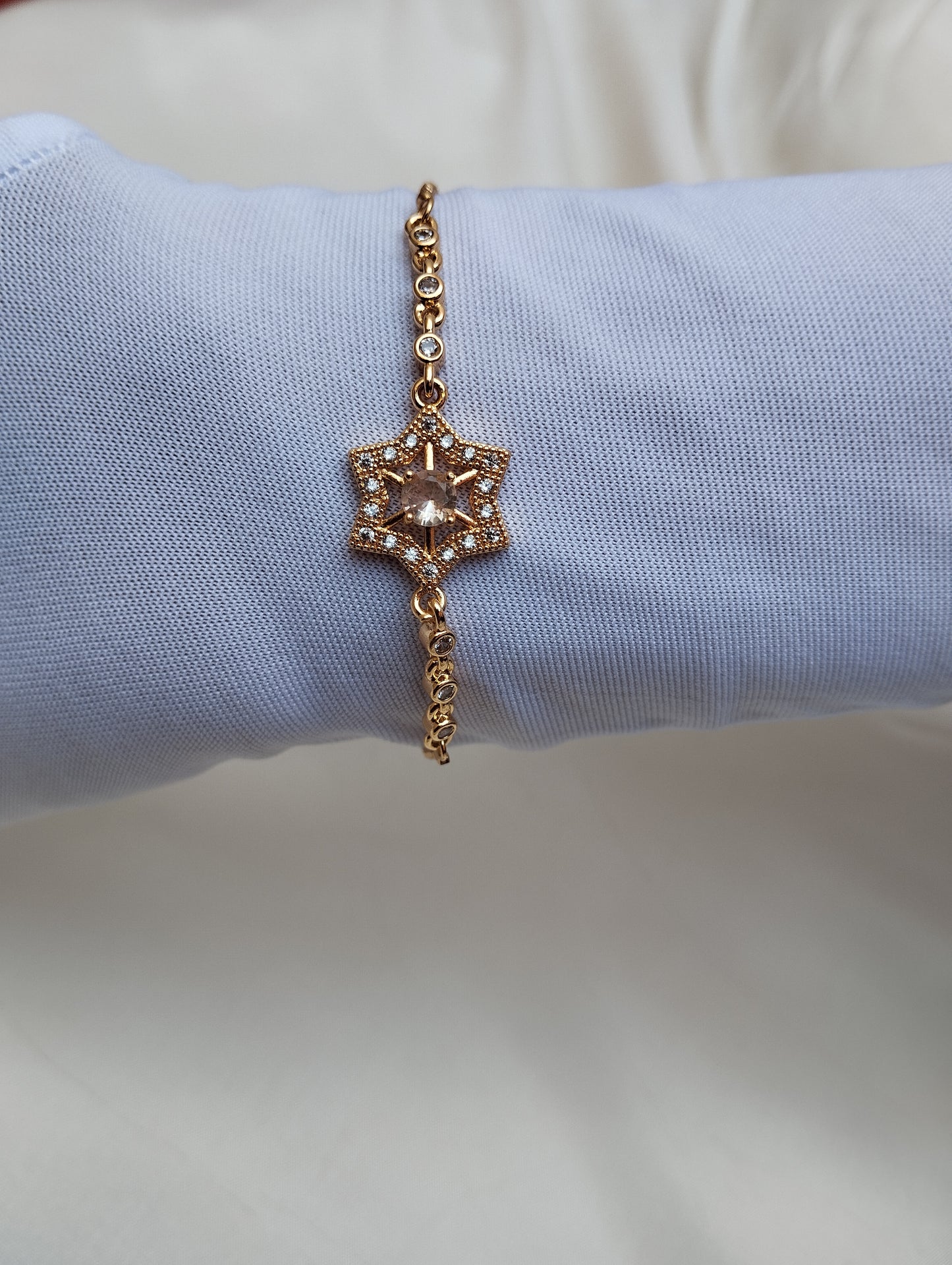 Celestial Star Bracelet with Champagne Stone in Gold