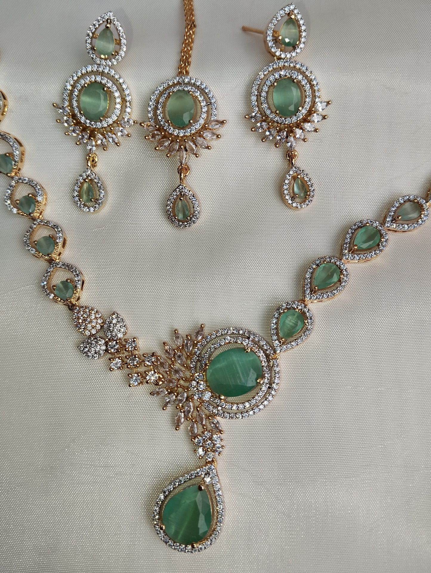 Mint Green Bridal Set - Necklace with Earrings & Tikka
