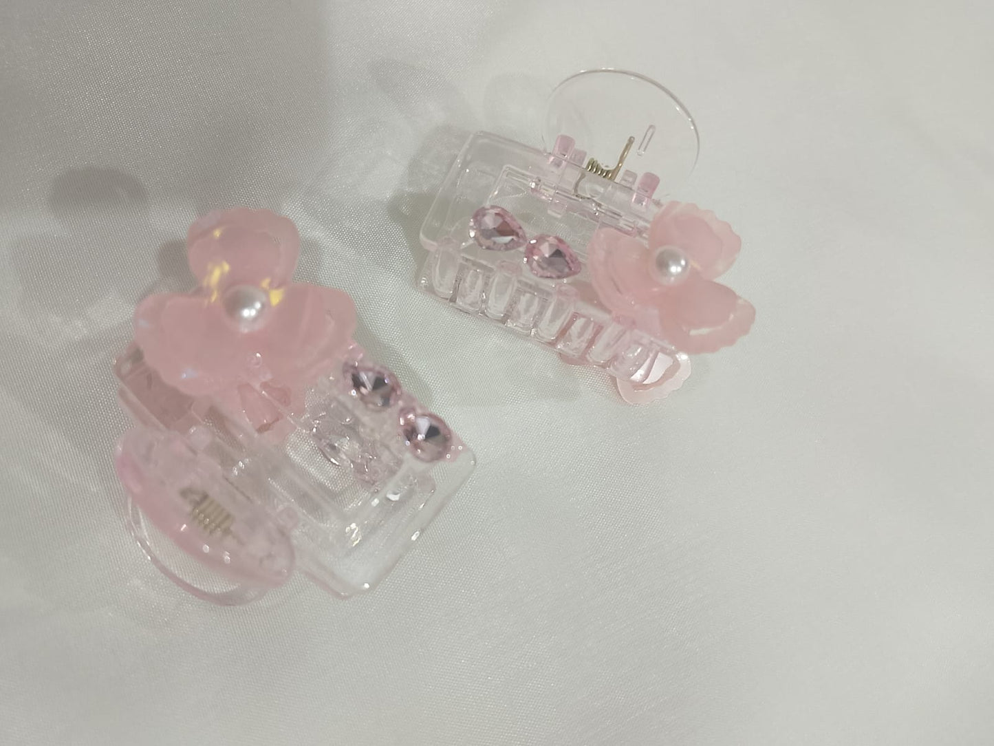 Kawaii Flower Pearl Hair Claw Clips – Mini Acrylic Clutcher Set | 12 Pcs