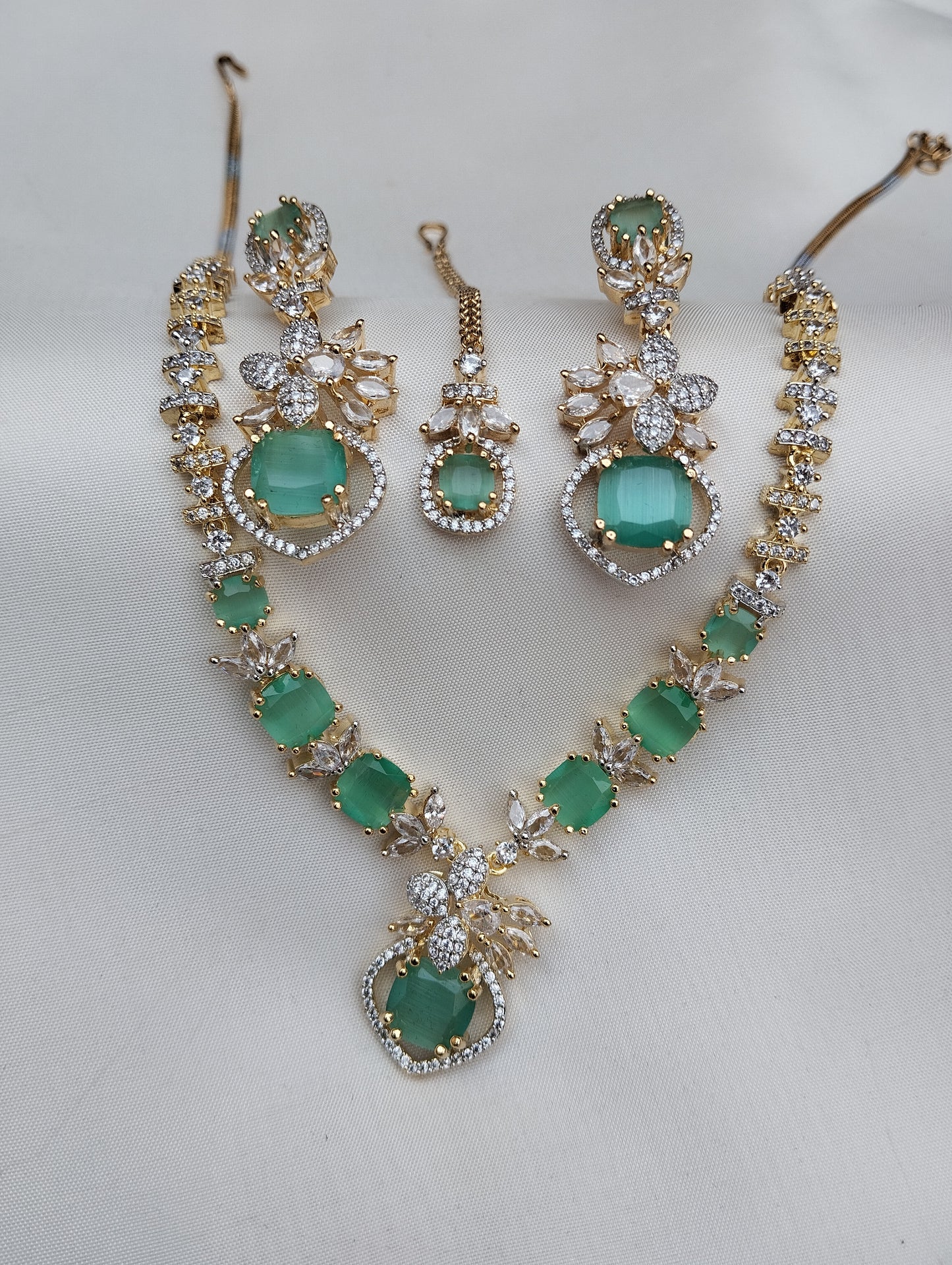 Royal Emerald American Diamond Necklace Set with Maang Tikka