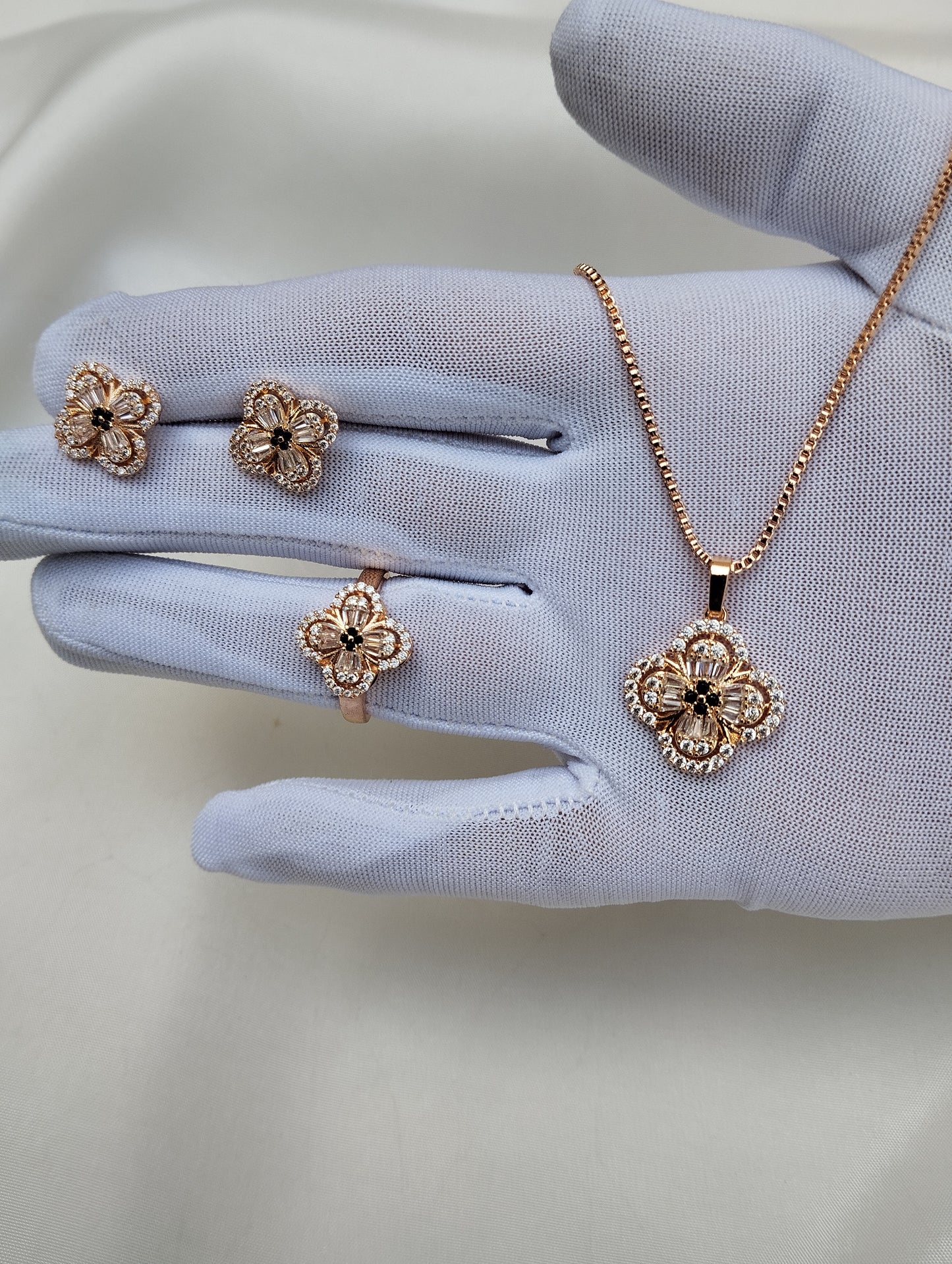 Black Gold Clover Set with Pendant, Earrings & Ring